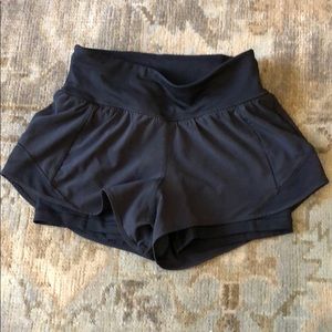 Lululemon short